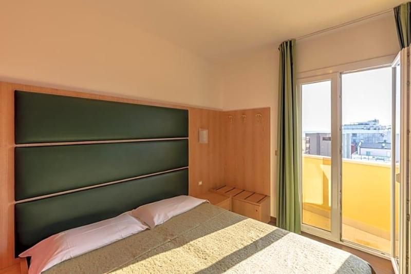 Hotel Mondial image