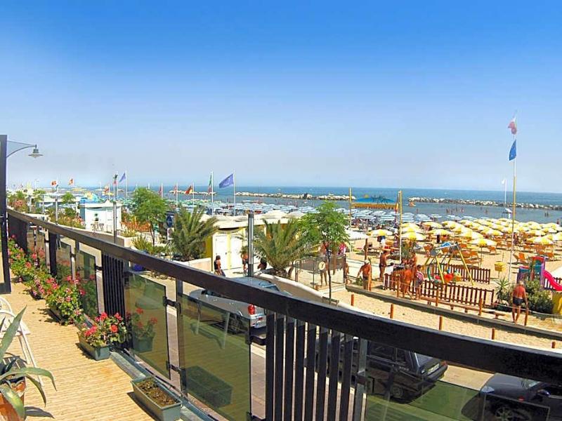 Hotel Continental image