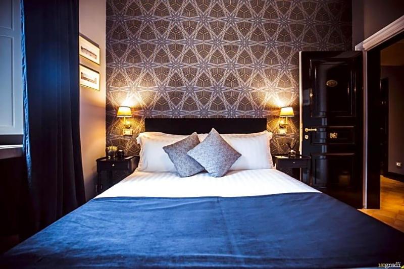 Hotel Parrasio image