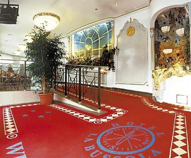 Hotel La Bussola image