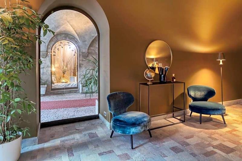 Porta Altinia Suites image