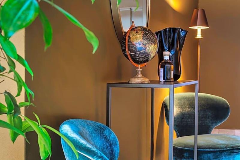 Porta Altinia Suites image