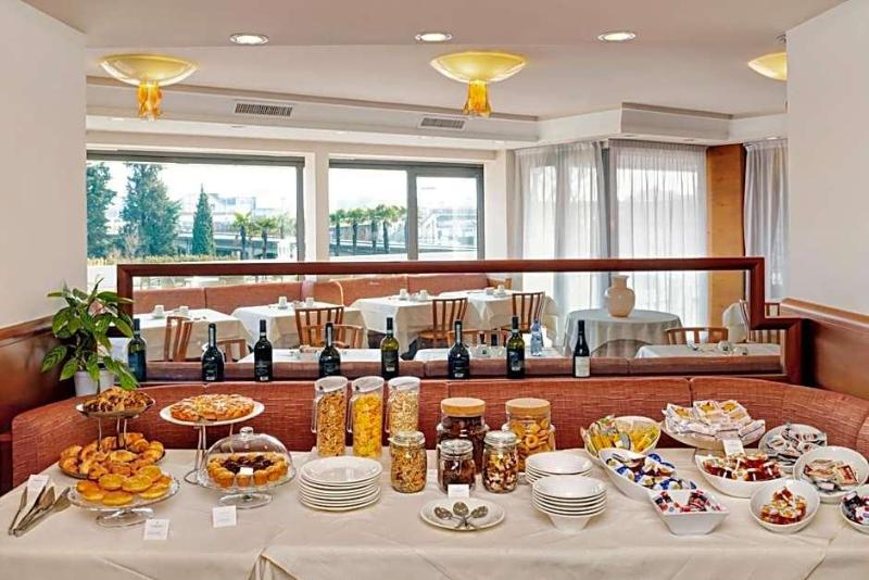Porta Altinia Suites image