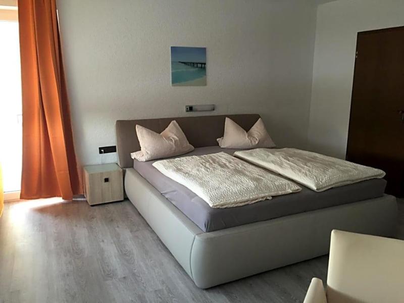 Hotel M&s Garni image