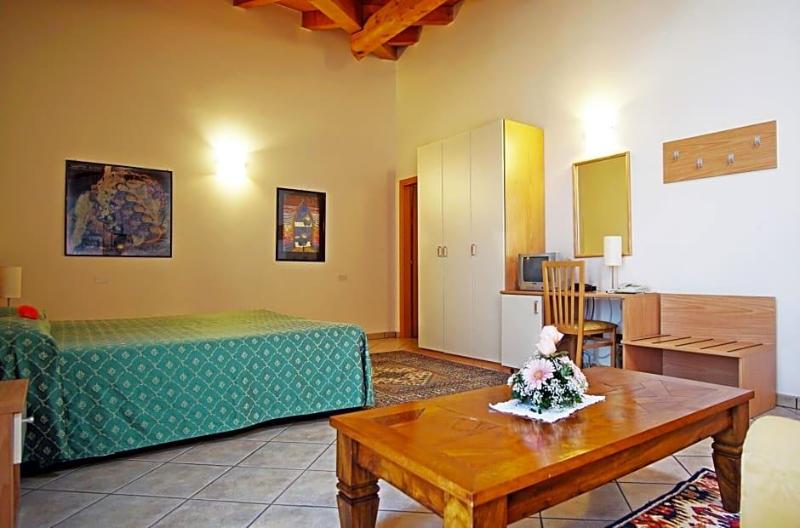 Hotel Alla Nave image