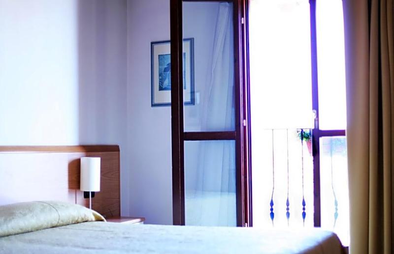 Hotel Alla Nave image