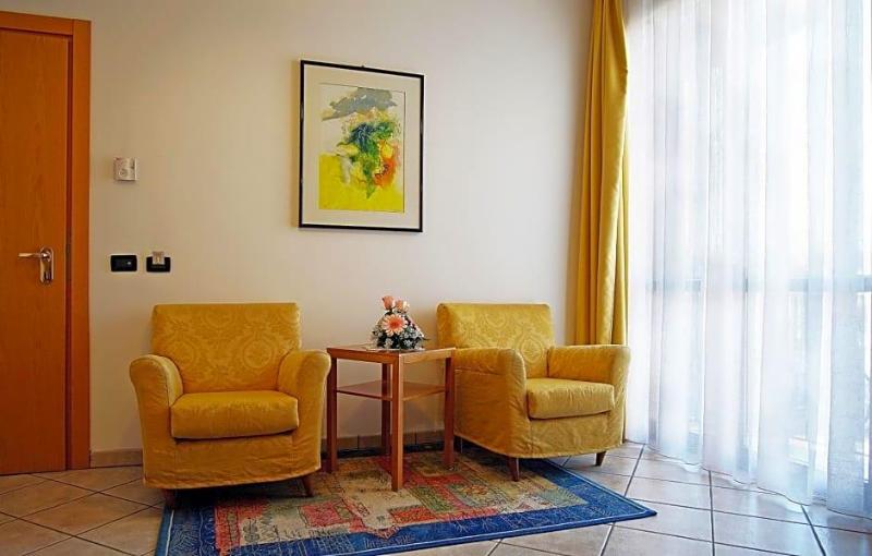 Hotel Alla Nave image