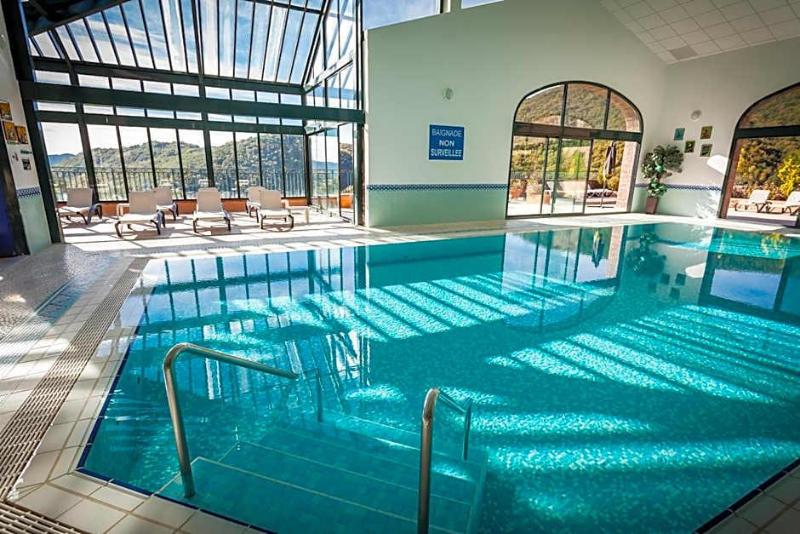 Le Domaine De Falgos Golf Spa image