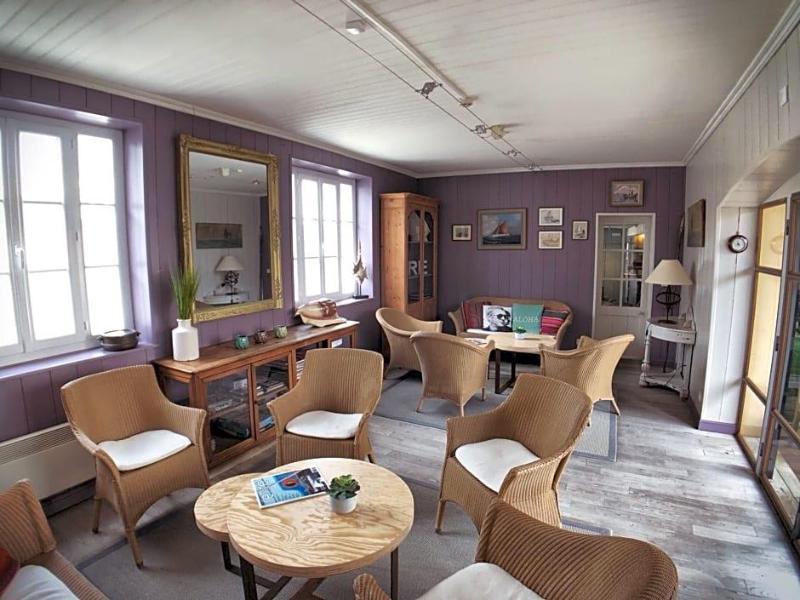 Hotel L Ocv An image