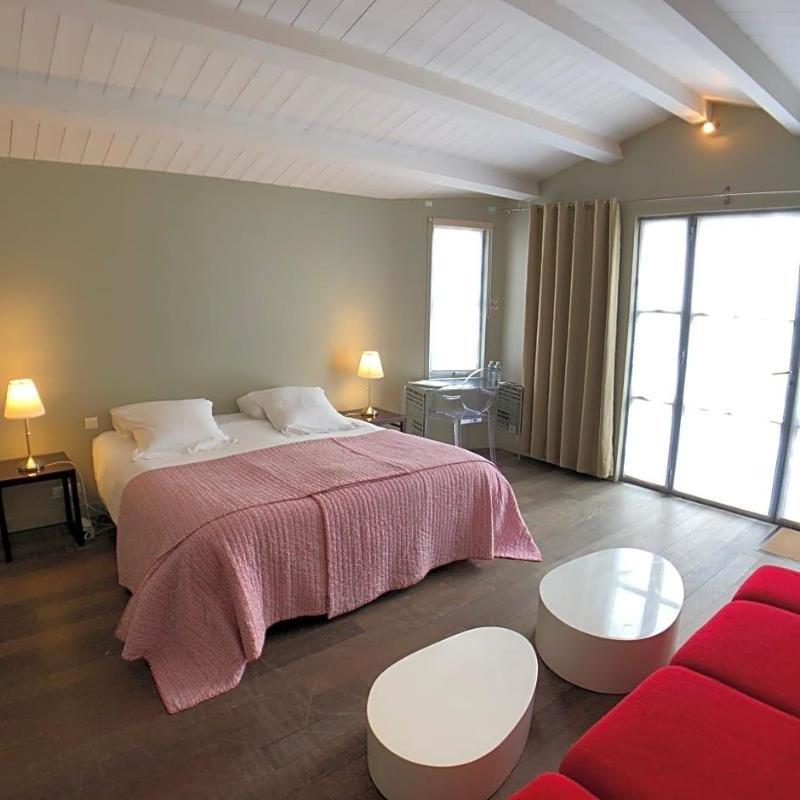 Hotel L Ocv An image