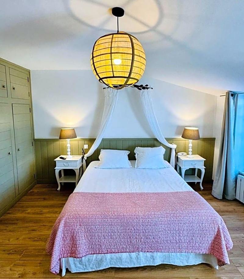Hotel L Ocv An image