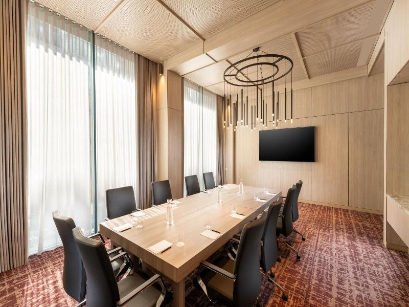 Adelaide Marriott Hotel image