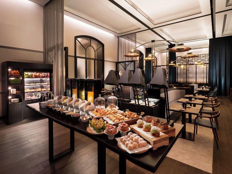 Adelaide Marriott Hotel image