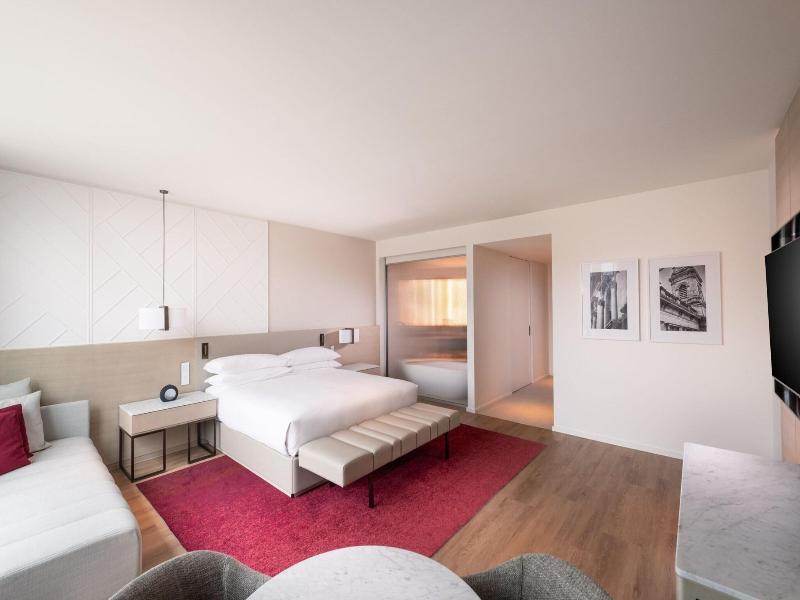 Adelaide Marriott Hotel image