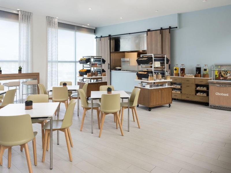 Element Melbourne Oceanfront image