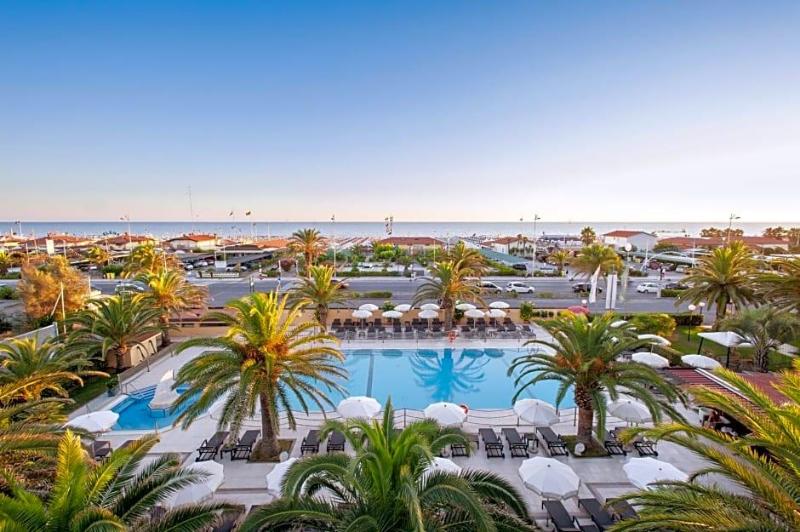 Hotel Caesar Residence & Spa image
