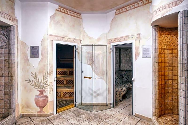 Hotel Caesar Residence & Spa image