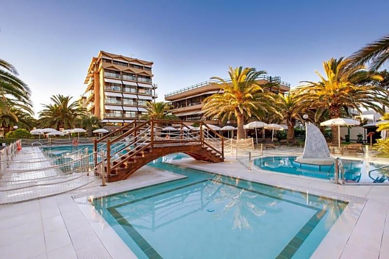 Hotel Caesar Residence & Spa image