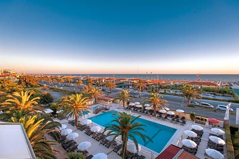 Hotel Caesar Residence & Spa image