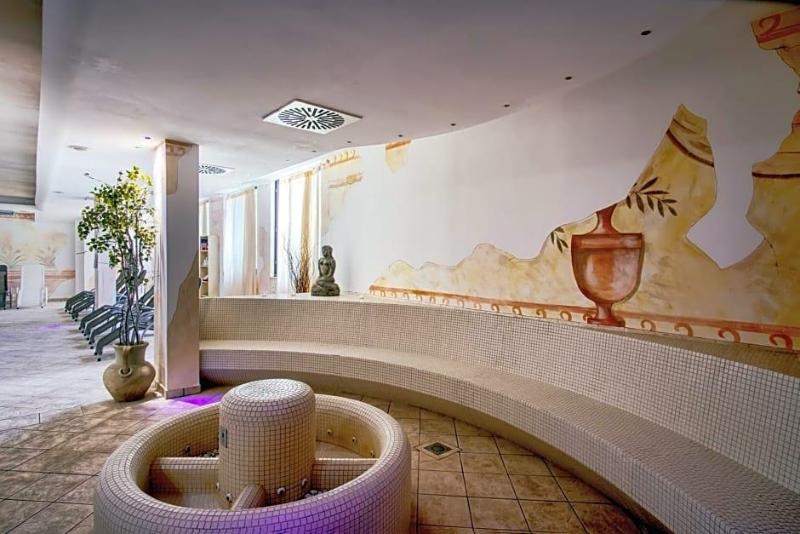 Hotel Caesar Residence & Spa image