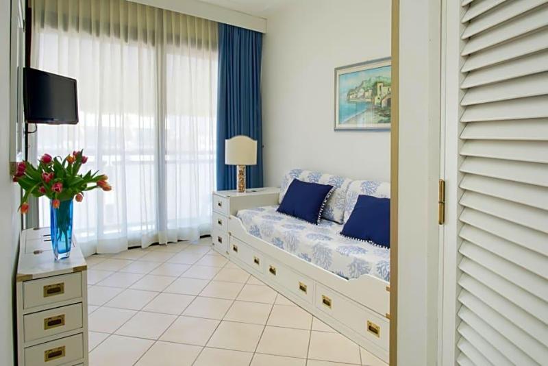 Hotel Caesar Residence & Spa image