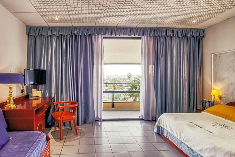 Hotel Caesar Residence & Spa image