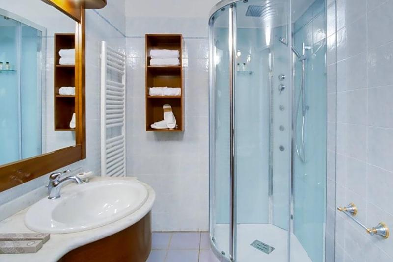 Hotel Caesar Residence & Spa image