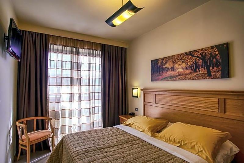 Hotel Caesar Residence & Spa image