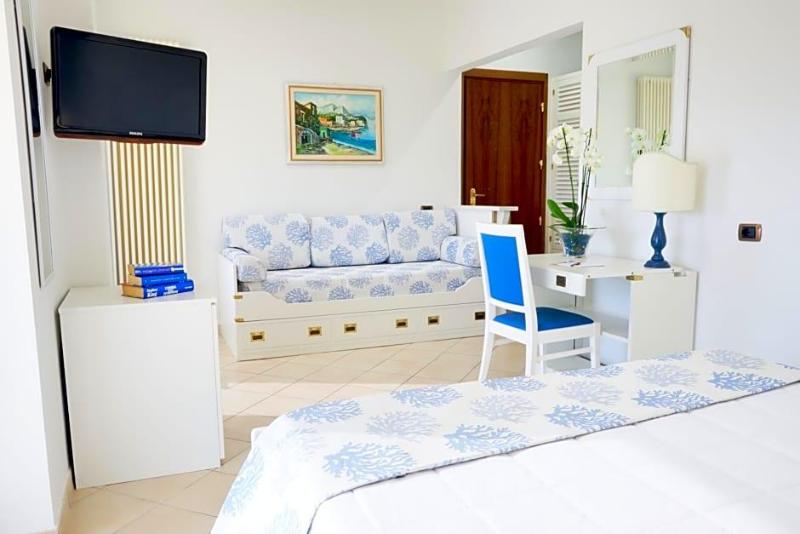 Hotel Caesar Residence & Spa image