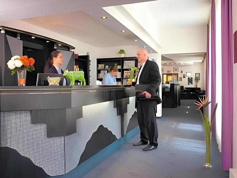 Hotel Bitterfelder Hof Mongoo Gmbh image