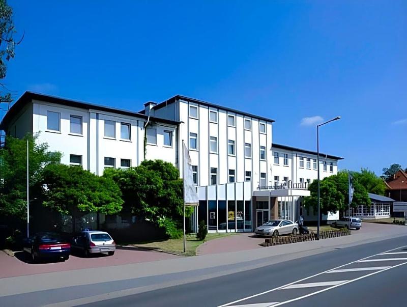 Hotel Bitterfelder Hof Mongoo Gmbh image