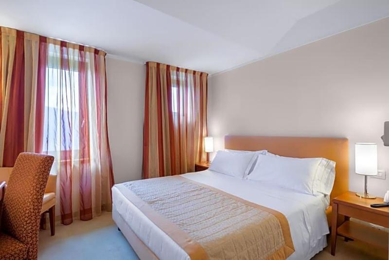 Park Hotel Olimpia image