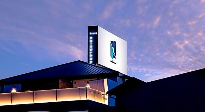 Hotel Noir Blanc image