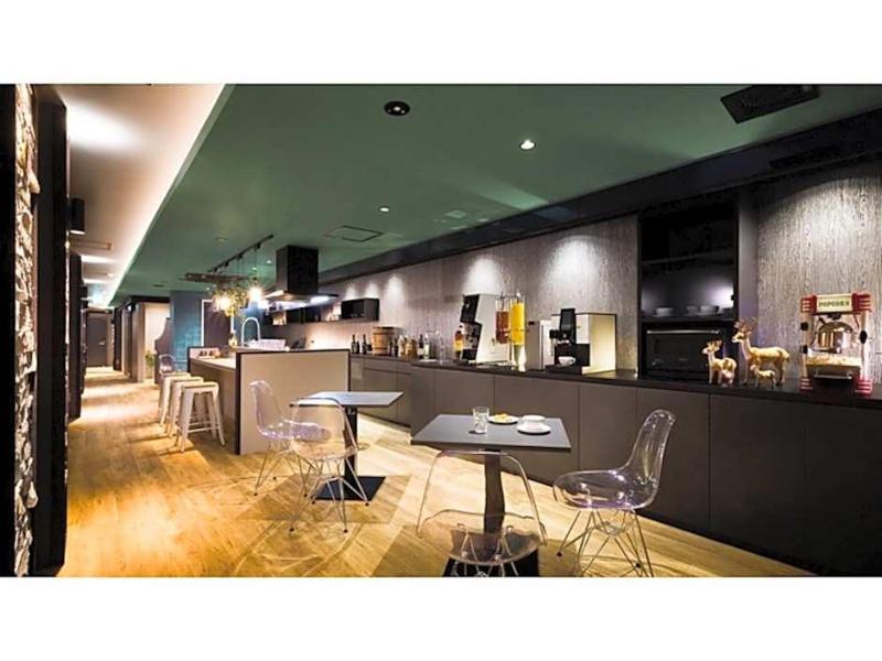 Hotel Noir Blanc image