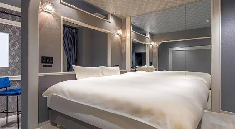 Hotel Noir Blanc image