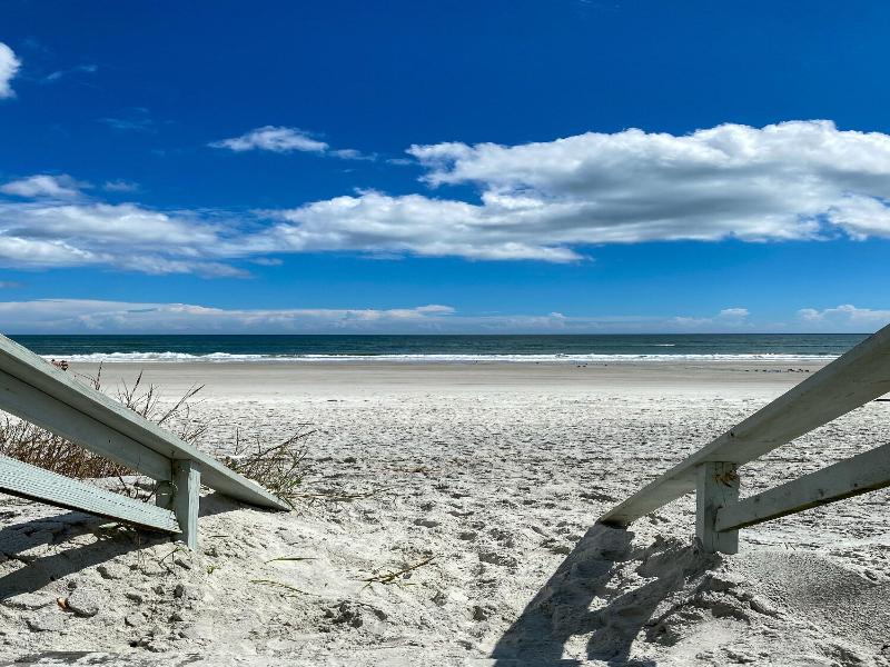 Seahorse Oceanfront Inn — photo 19