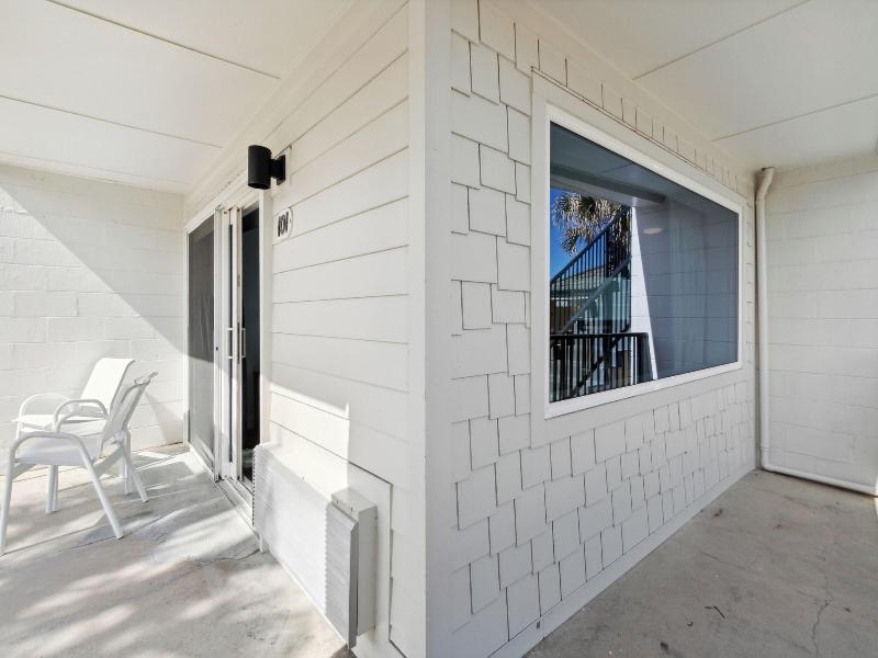Seahorse Oceanfront Inn — photo 29