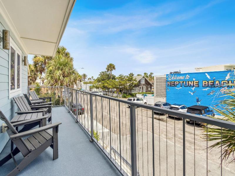 Seahorse Oceanfront Inn — photo 37