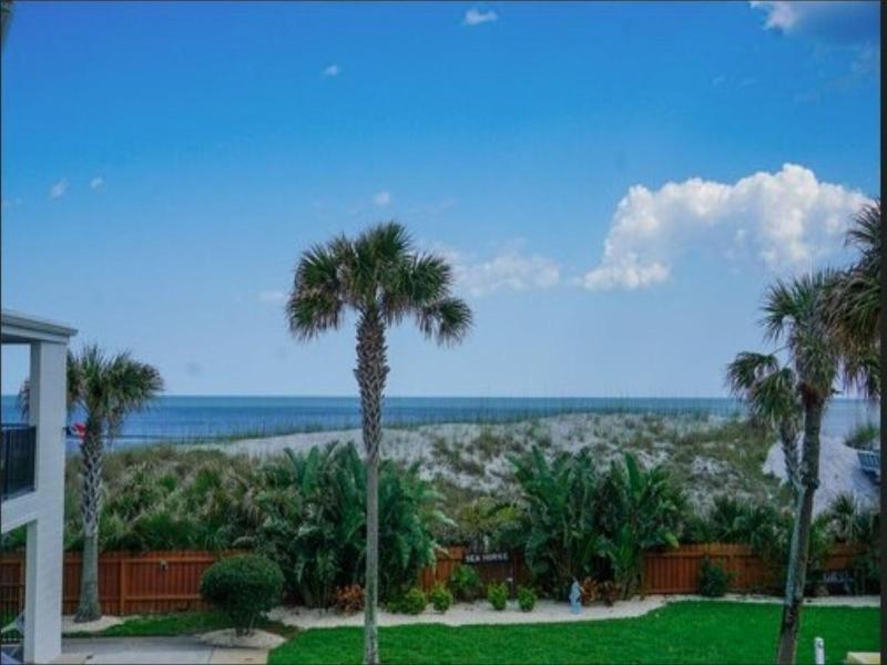 Seahorse Oceanfront Inn — photo 47