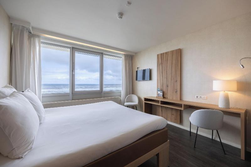 Hotel De Baak Seaside image