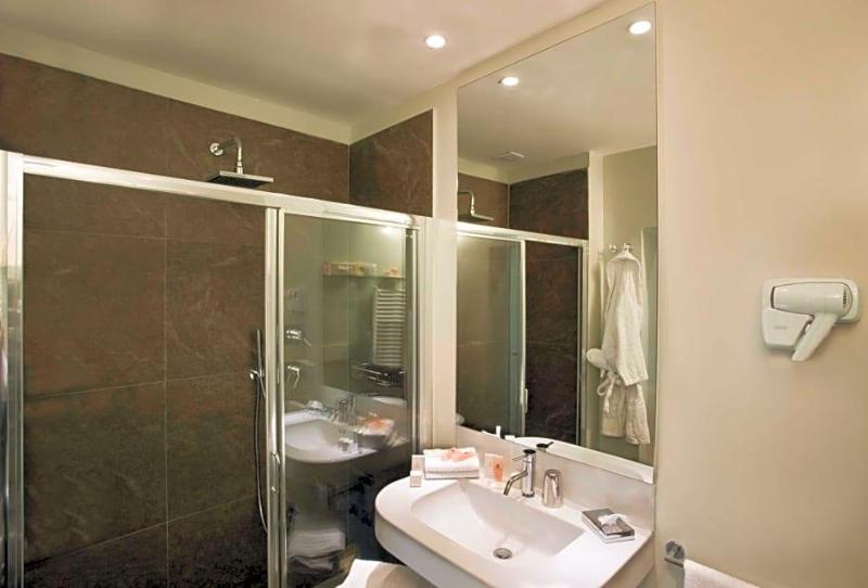 Hotel Roma image