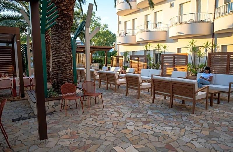 Hotel Garden image