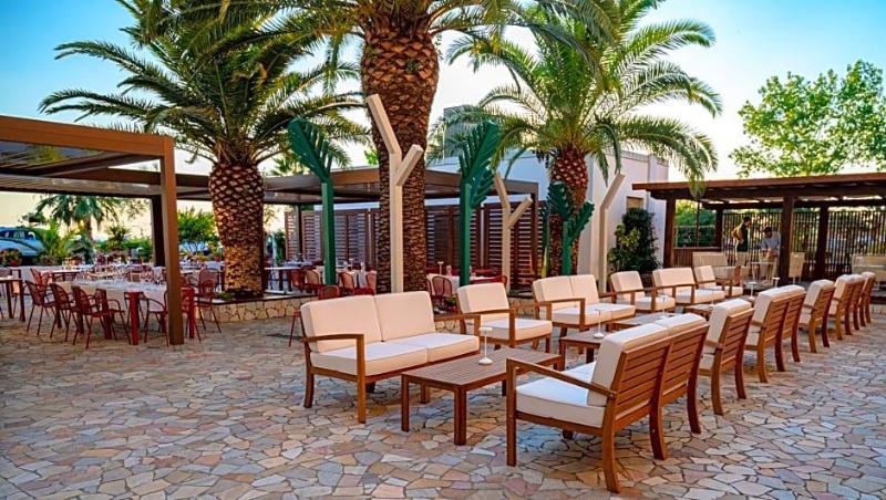 Hotel Garden image
