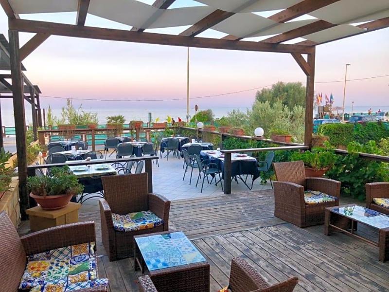 Hotel Jonio image