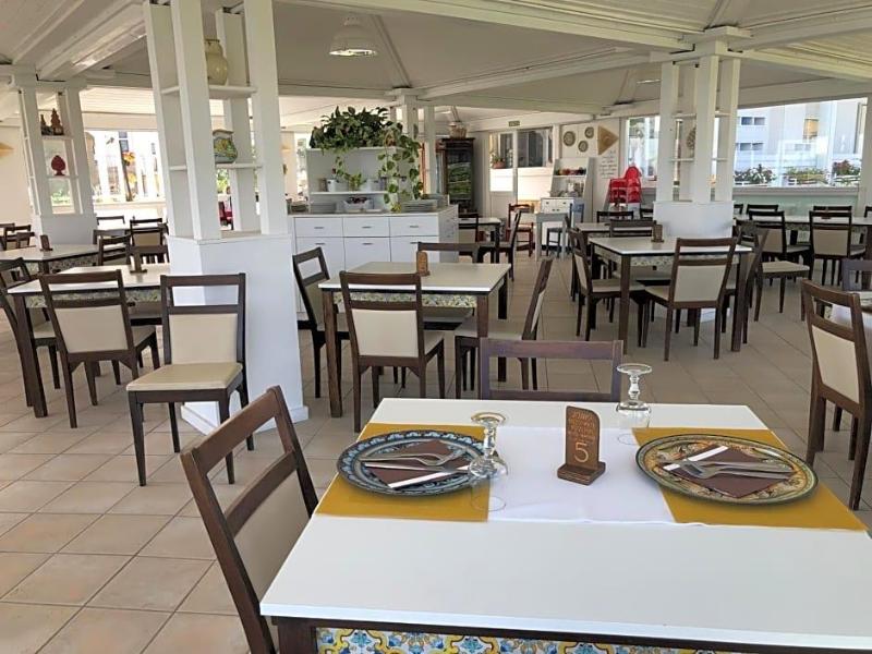 Hotel Jonio image