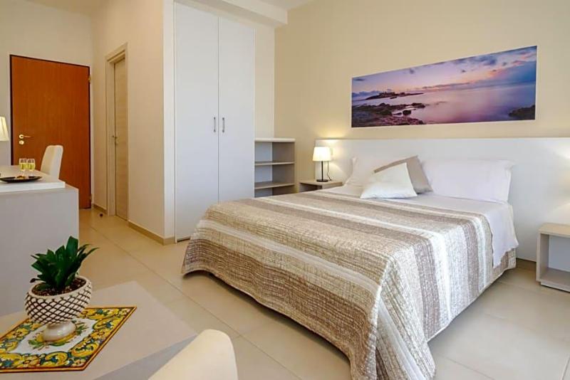 Hotel Jonio image