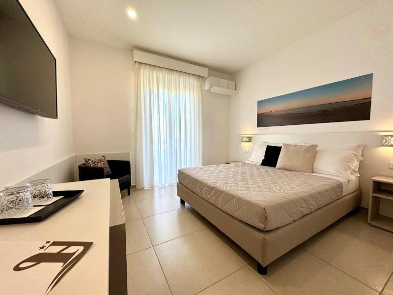 Hotel Jonio image