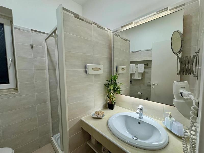 Hotel Jonio image