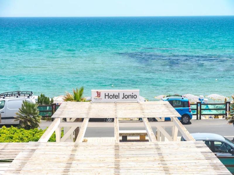Hotel Jonio image