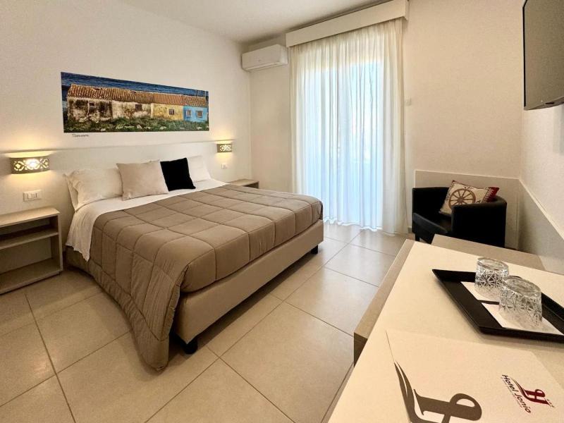 Hotel Jonio image